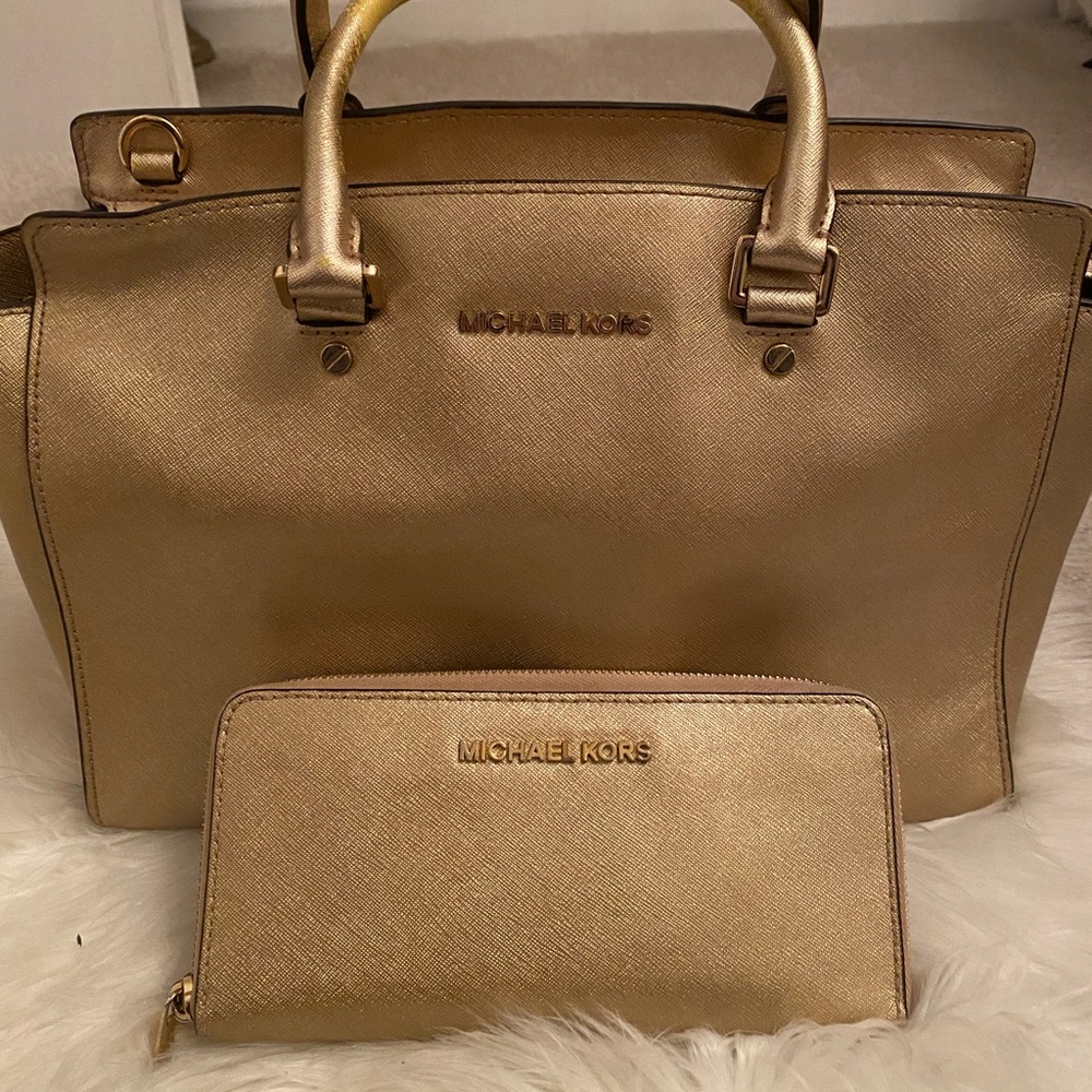 MK Satchel/Crossbody & matching wallet